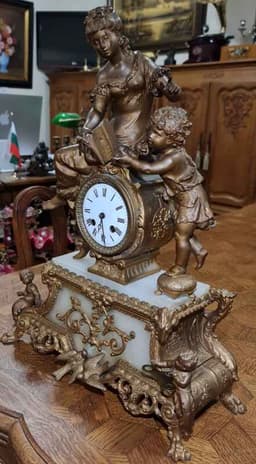 Каминен часовник в съчетание от месиг с оникс, производство Франция. 2