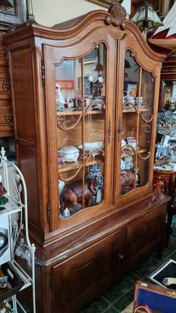 Витрина в стил Луи 14-ти от дъб внос от Белгия. 2